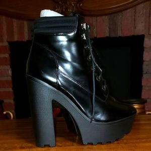 Combat boot heels - Never worn - Size 10